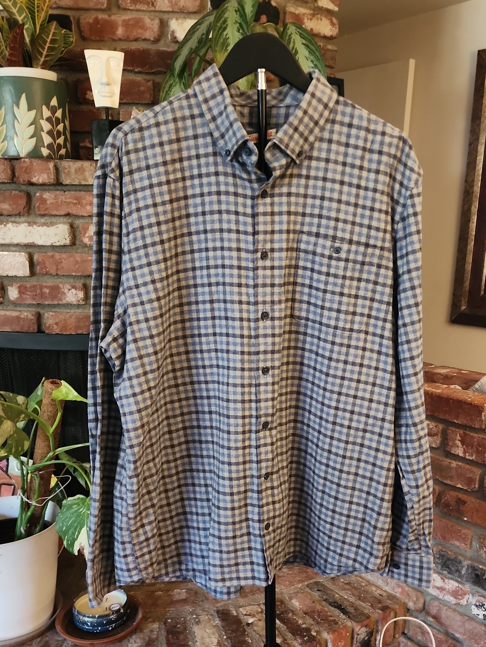 johnnie-O Men’s Blue Gray Plaid Long Sleeve Button-Down Shirt